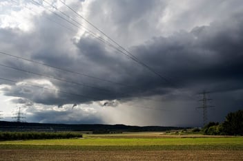 Track, analyse and report approaching thunderstorms by using EWN's Lightning Network API